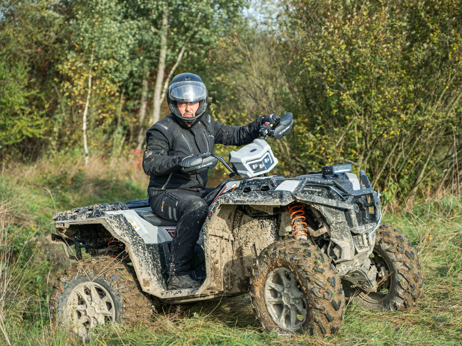 Quad i wyposażenie ochronne